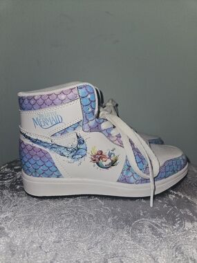 The Little Mermaid Kids High-Top Sneakers in Purple & Blue
